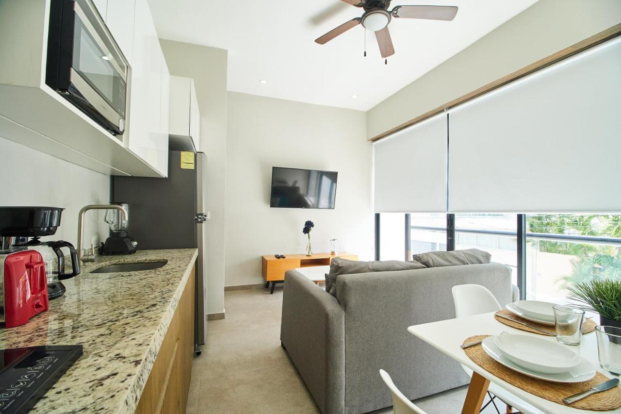 Torre 42 Playa Del Carmen By Lockeyアパートホテル エクステリア 写真