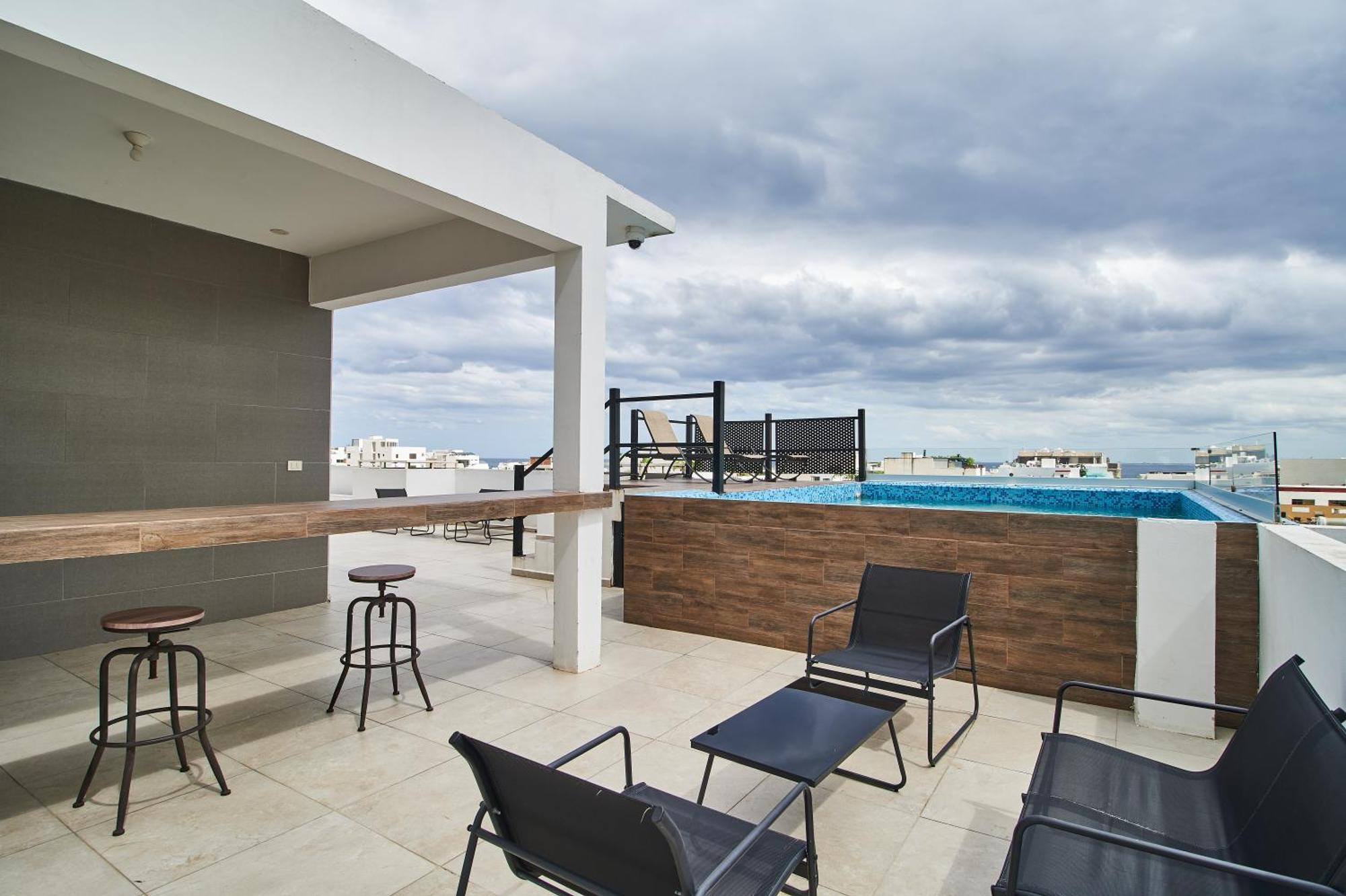 Torre 42 Playa Del Carmen By Lockeyアパートホテル エクステリア 写真